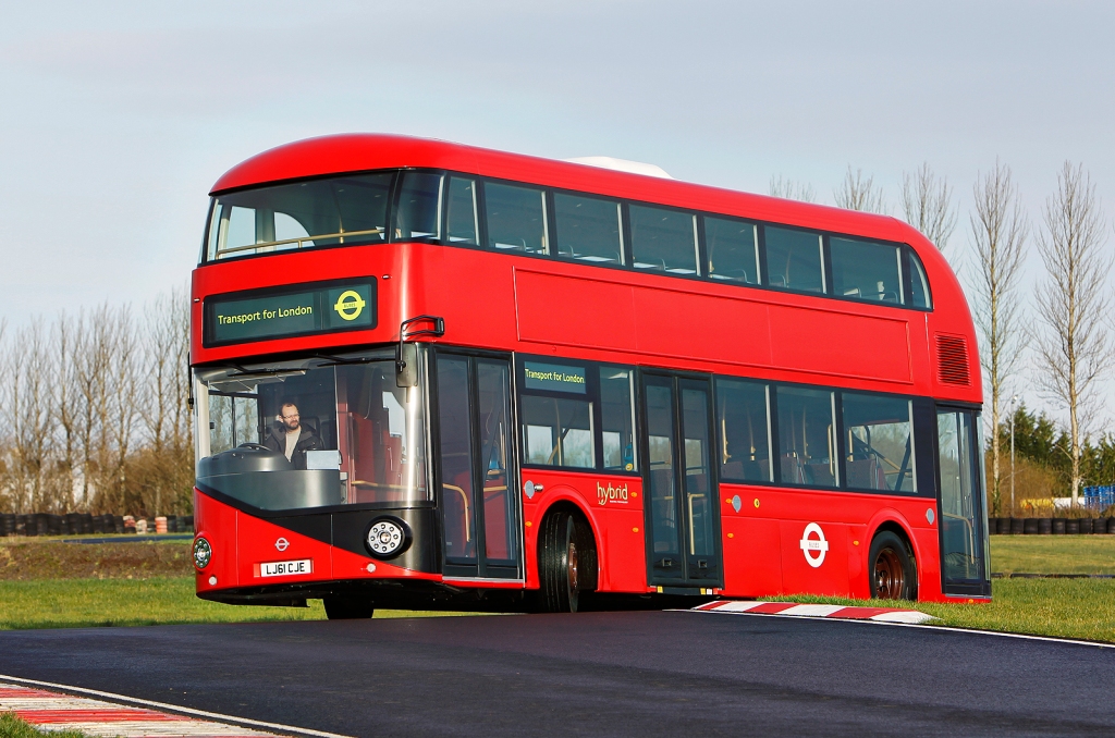 ônibus de dois andares novo de Londres
