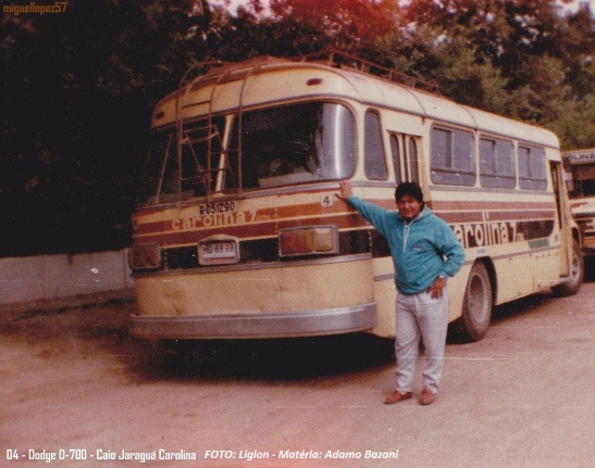 Na América Latina, modelo também fazia parte dos transportes urbanos, como no Paraguai (primeira foto) e na Bolívia (demais). Os modelos das fotos estão em chassis Dodge.